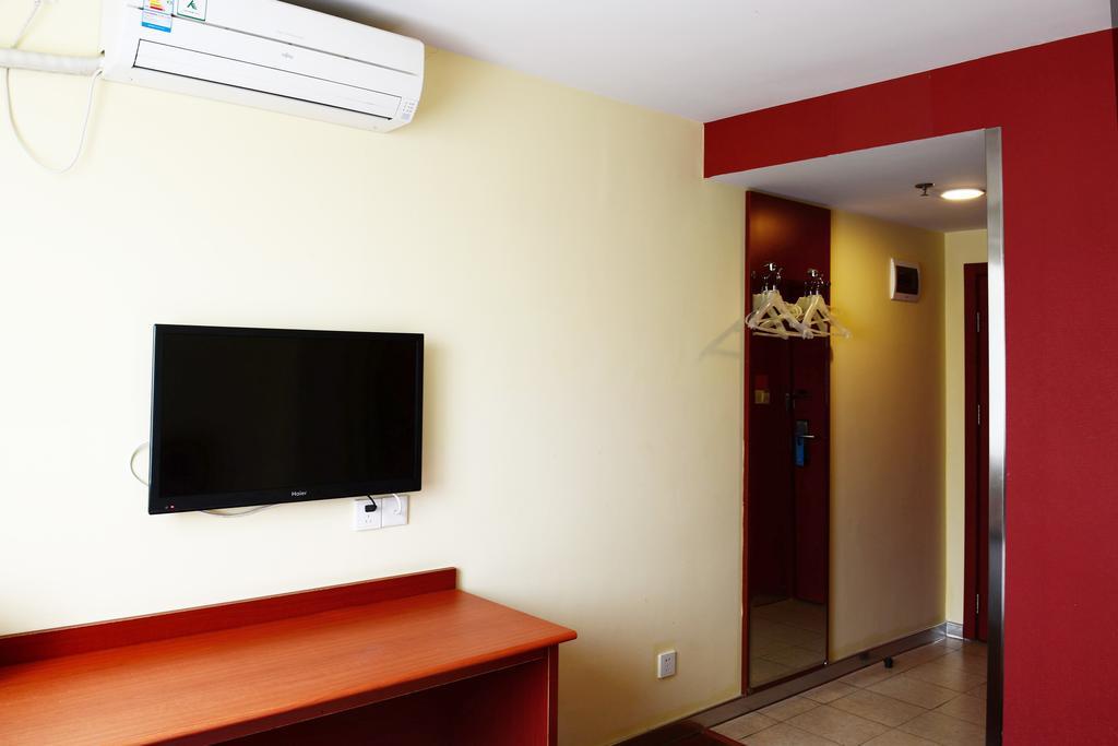 Hanting Express Shanghai Middle Sichuan Road Екстериор снимка
