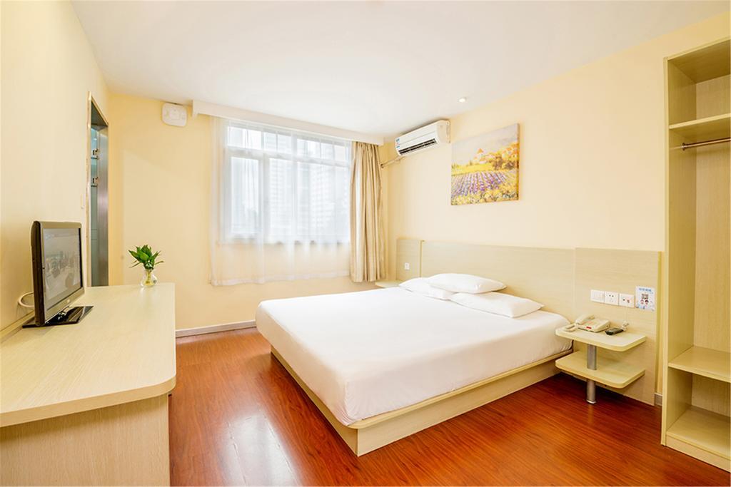 Hanting Express Shanghai Middle Sichuan Road Екстериор снимка