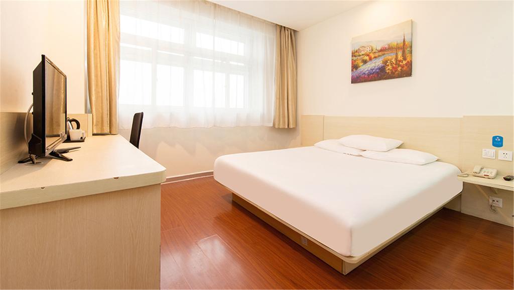 Hanting Express Shanghai Middle Sichuan Road Екстериор снимка
